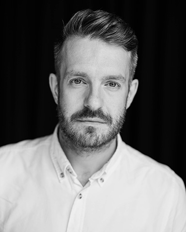 frazer_headshot_383 477