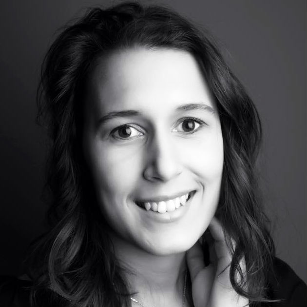 headshot - Nicola
