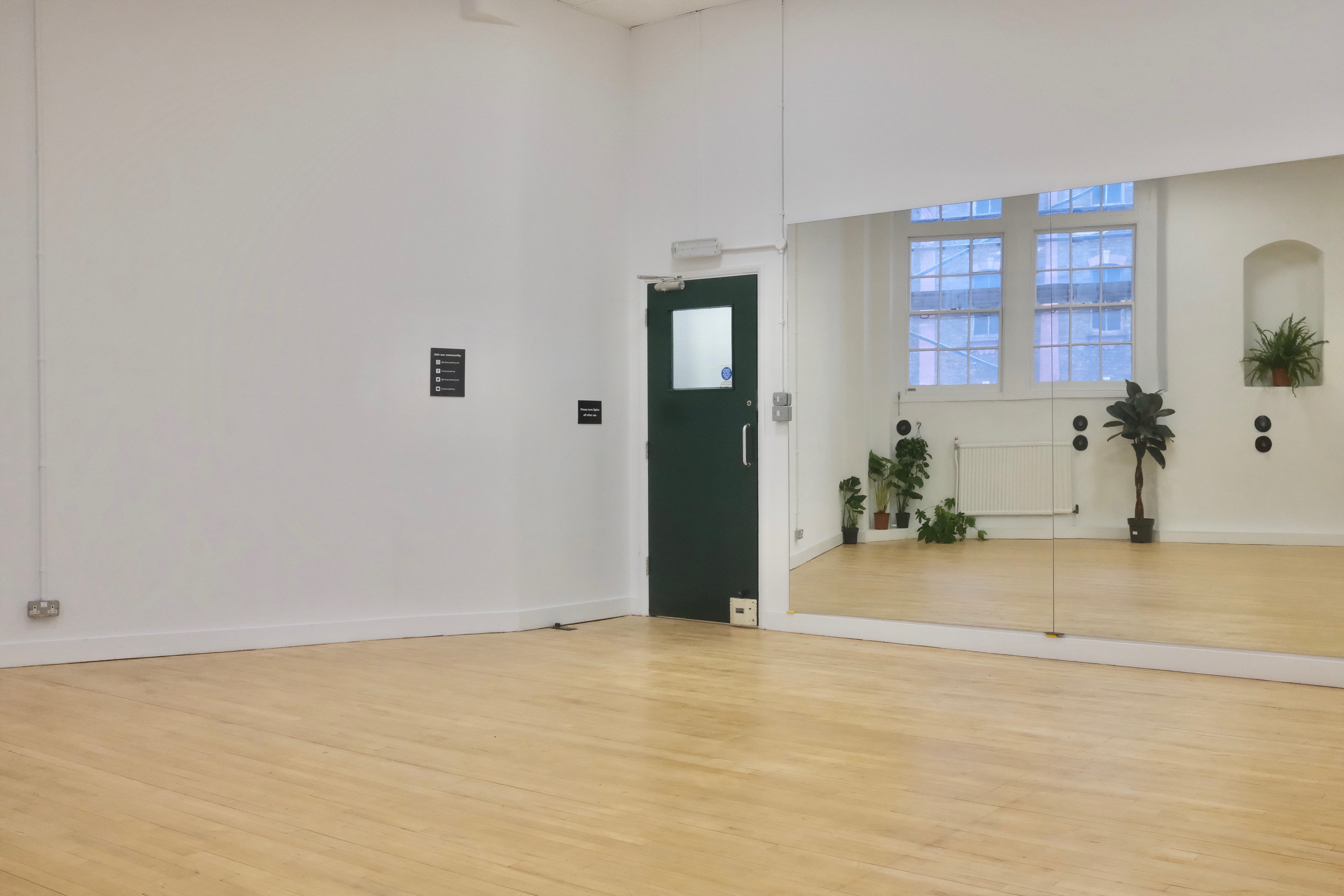 Studio 4
