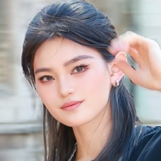 Luci Hong