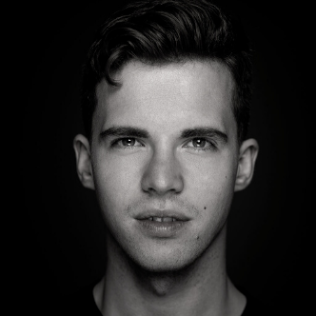Guy Elliott 