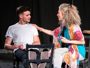 Debut Theatre Company